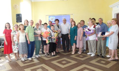 Трио лучших пар: семьям Сыктывдина вручили медали «За любовь и верность»