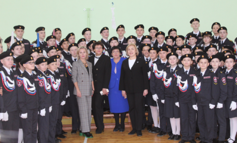 В Выльгортской школе № 2 торжественно приняли присягу новоиспеченные кадеты