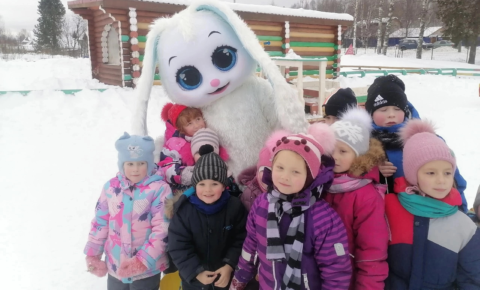 Жительница Пажги создаёт праздник для детей