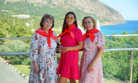 И поучились, и себя показали