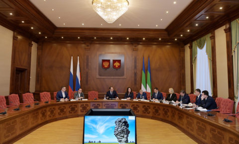 Ростислав Гольдштейн объявил 2025-ый год в республике Годом героев Коми.