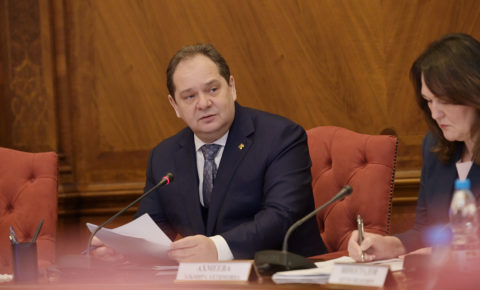 Ростислав Гольдштейн посетит объекты, на которые пожаловались люди в ходе прямой линии с врио Главы Республики Коми.