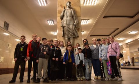 «Московские каникулы» ыбских школьников