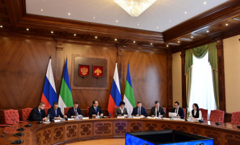 Ростислав Гольдштейн поручил Правительству Коми разработать программу ремонта дворовых территорий и тротуаров до 2030 года